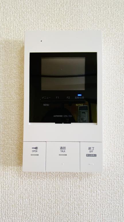 セキュリティ　モニターインターホンで相手の顔が確認できるので安心☆