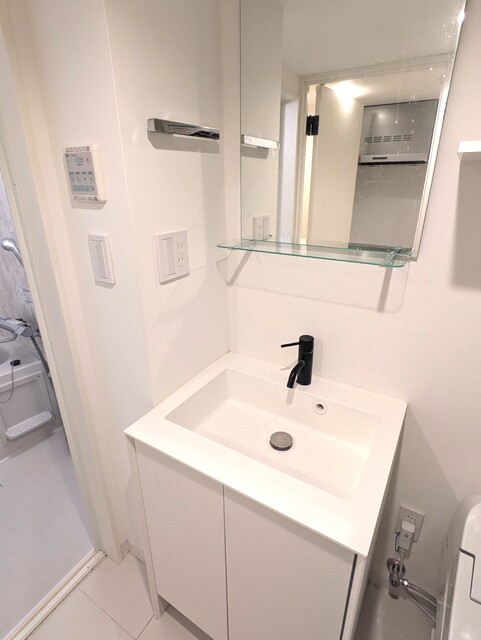 洗面設備　◆清潔感のある洗面化粧台◆　※クリーニング前