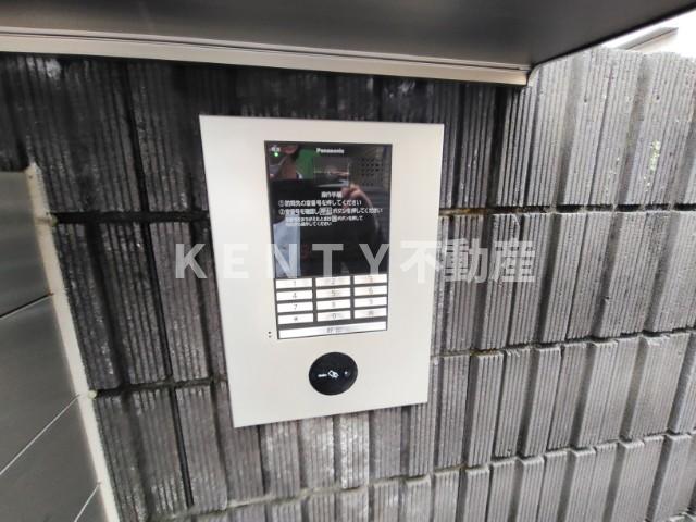 エントランス　清潔なエントランスです