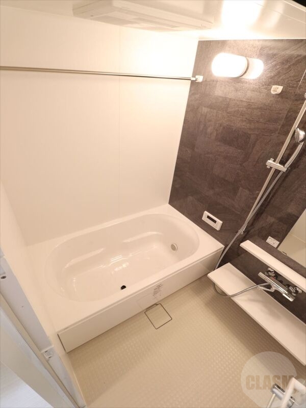 バス・シャワールーム　追い炊き＆浴室乾燥機付き