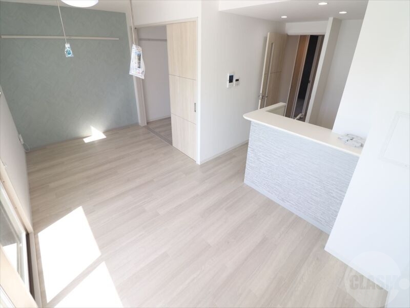 居室・リビング　１３．７帖のリビングルーム