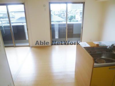 居室・リビング　別部屋