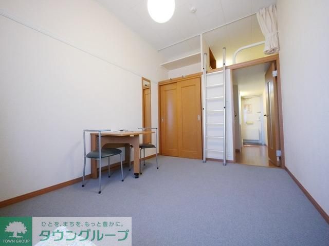 居室・リビング　★明るい居室です★