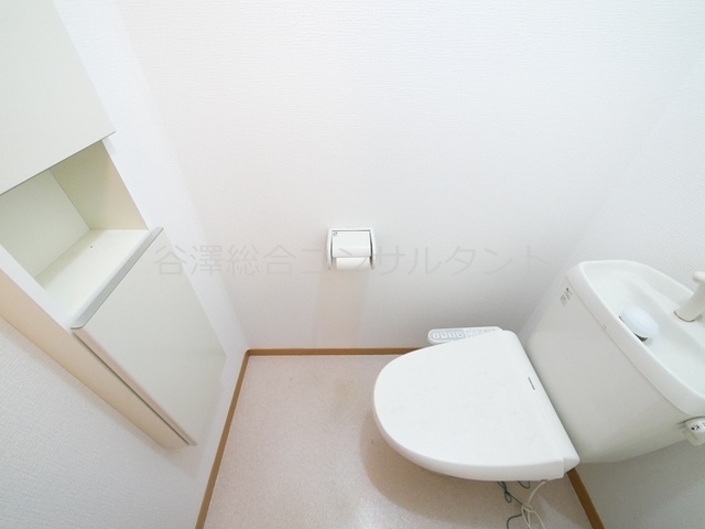 トイレ　温水洗浄便座