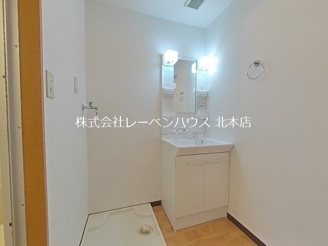 洗面設備　これからクリーニング入ります