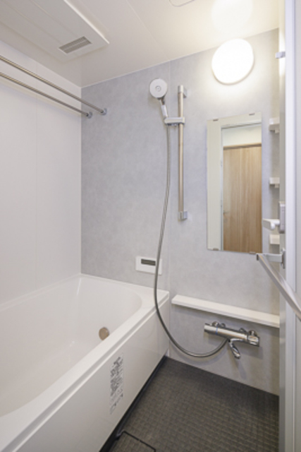 バス・シャワールーム　※写真は同タイプ住戸です。
