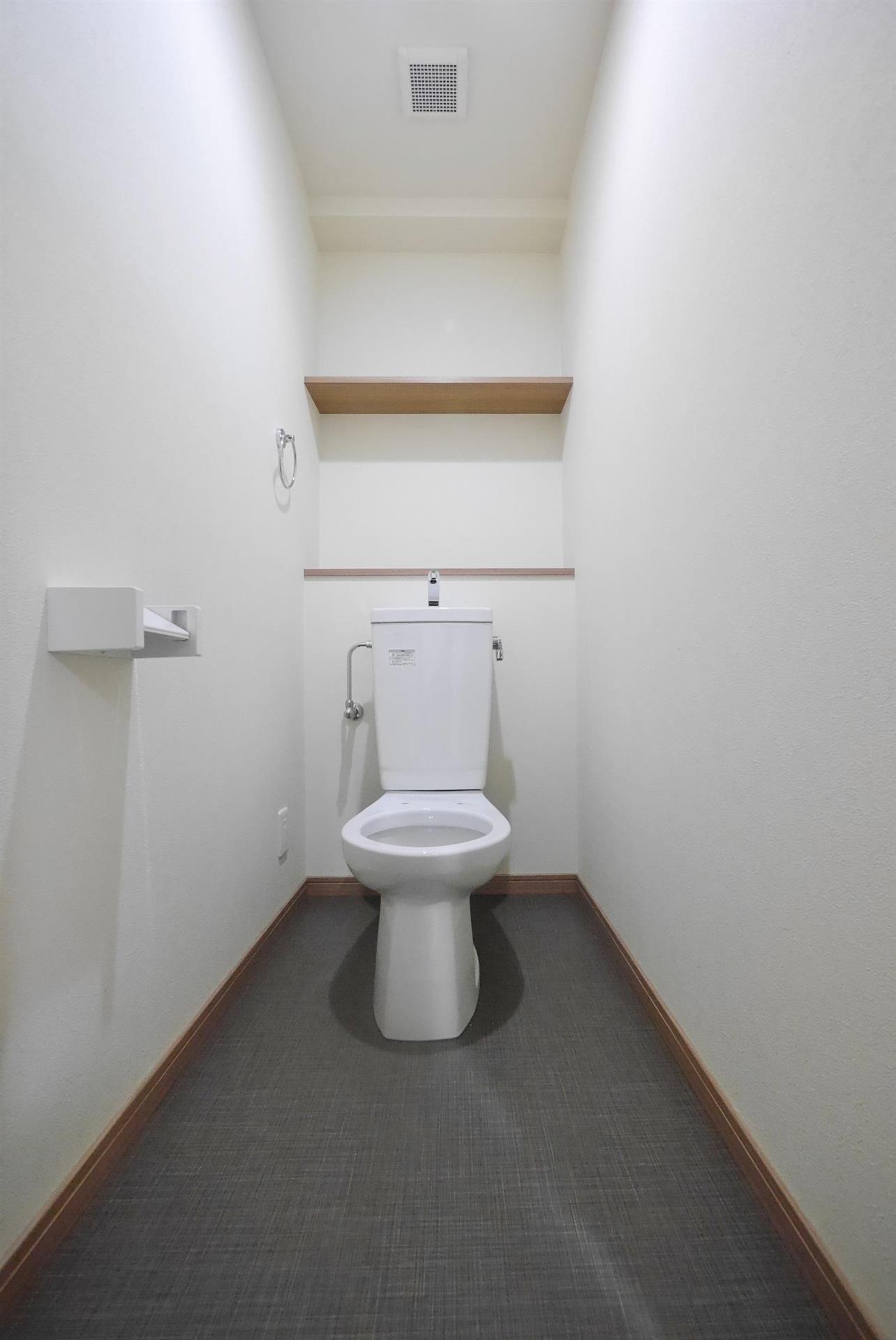 トイレ　モデルルームの写真です。