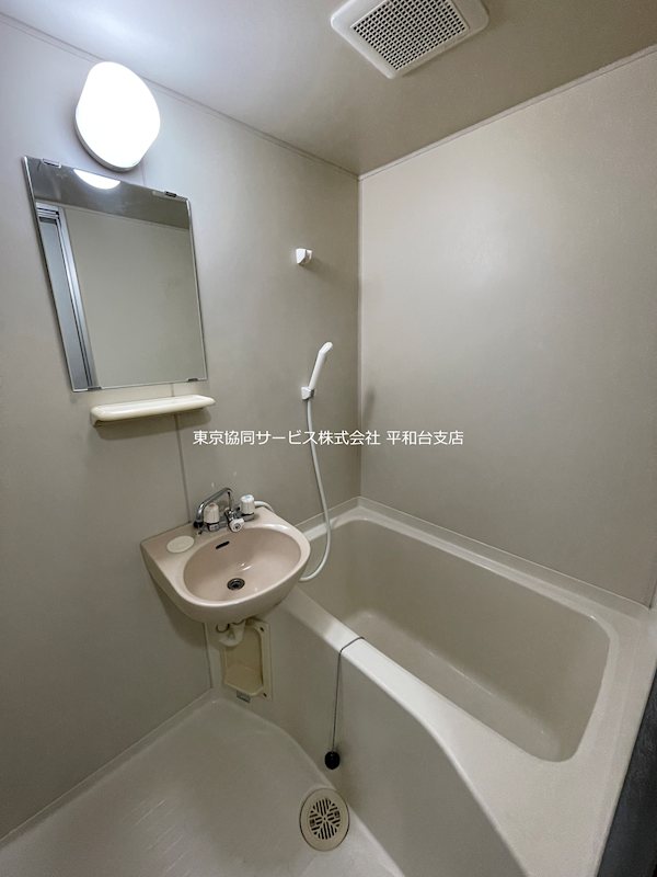 バス・シャワールーム　ユニットバスです。