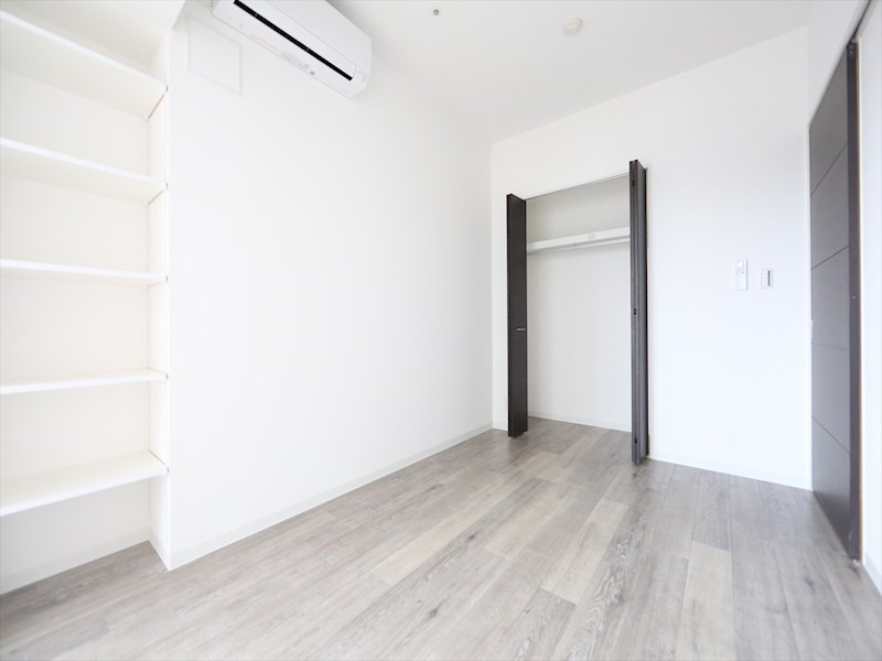 その他部屋・スペース　洋室5帖　エアコン付　クローゼット付（収納充実してます）