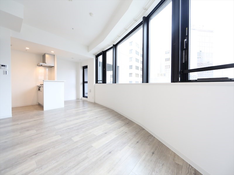 バルコニー　ＬＤＫ14.9帖　カウンターキッチン　エアコン付　バルコニー