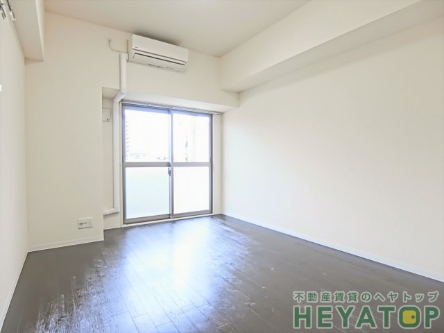 居室・リビング　洋室８.２帖（同仕様写真）