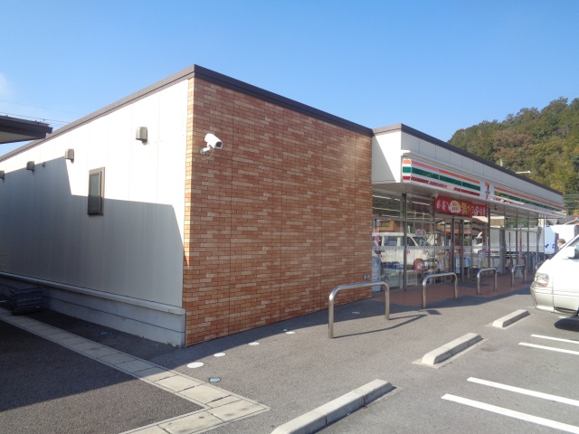 コンビニ　セブン－イレブン　五個荘清水鼻店（コンビニ）まで500m