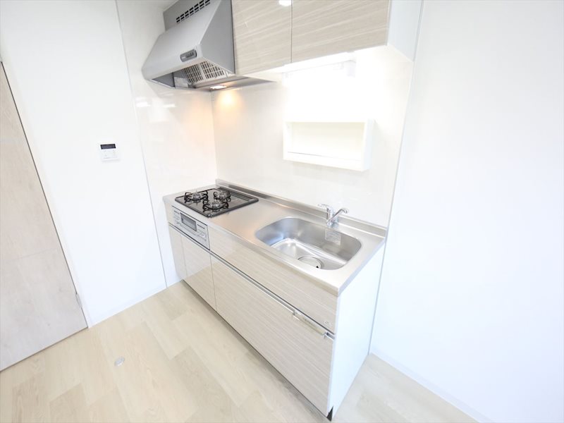 キッチン　システムキッチン（ガス3口コンログリル付）