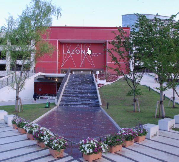 ショッピングセンター　ラゾーナ川崎プラザ（ショッピングセンター）まで700m