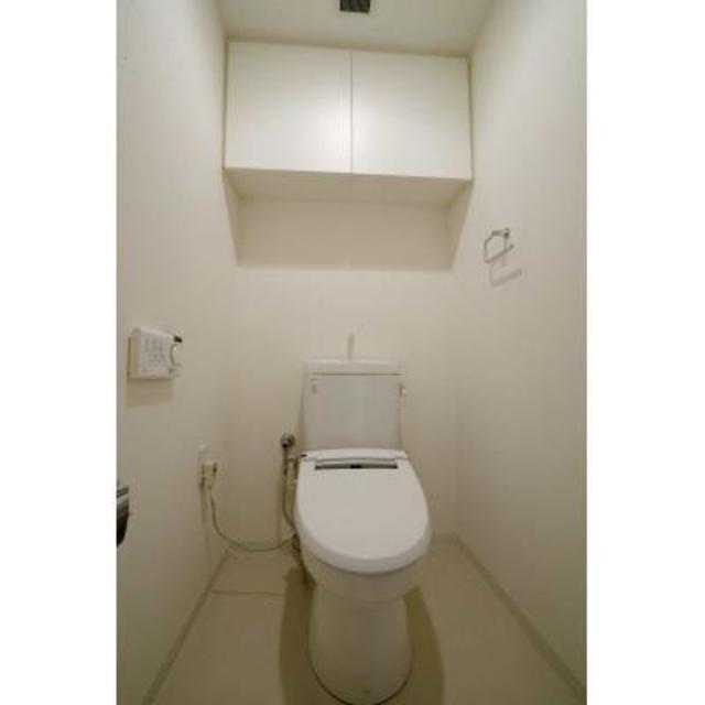 トイレ　※写真は同タイプ住戸です。