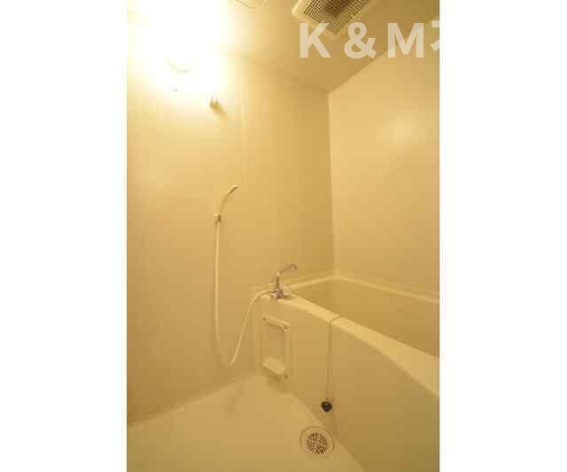 バス・シャワールーム　日々の疲れを癒すお風呂付です