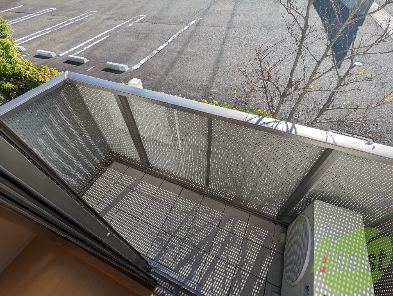 バルコニー　バルコニーも広さがあって洗濯物も干しやすい。