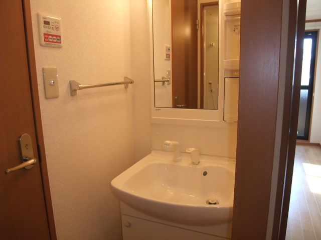 洗面設備　洗髪洗面化粧台