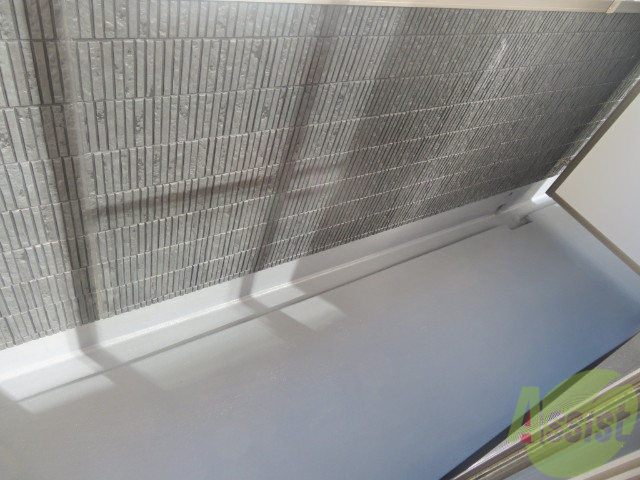 バルコニー　バルコニーはコチラ。幅があって良いですね。