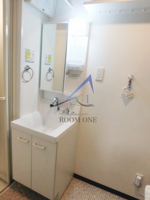 洗面設備　洗面台です。