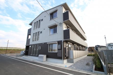 建物外観　SECOMのセキュリティシステム搭載♪