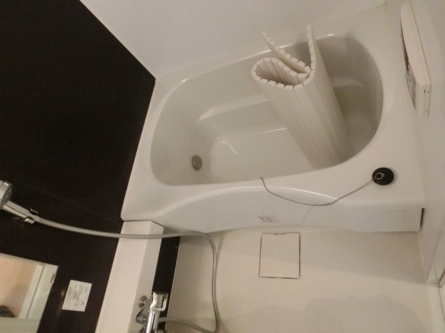 バス・シャワールーム　バスルーム