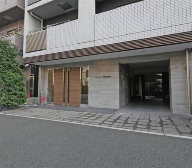 エントランス　同建物別部屋参考