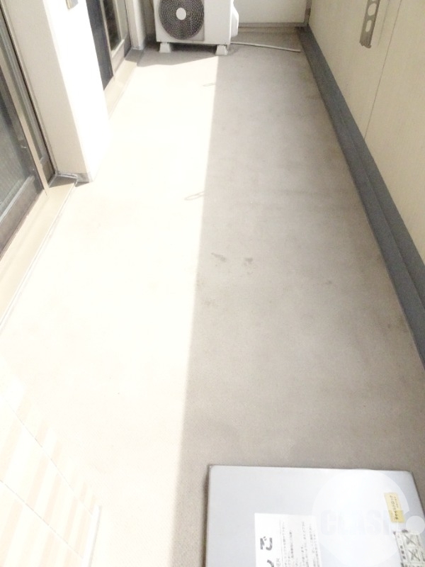 バルコニー　南向きだからお洗濯物も乾きやすい♪