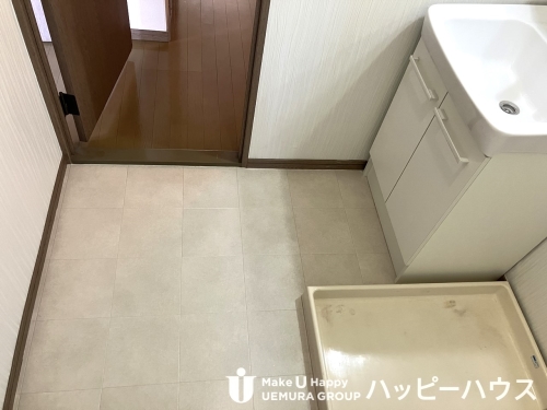 洗面設備　別部屋参考画像。現況優先です。