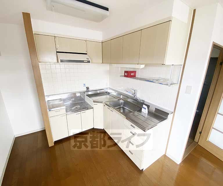 キッチン　Ｌ字型のキッチンです。