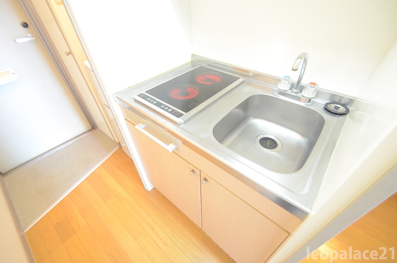 キッチン　同タイプの物件写真になります。