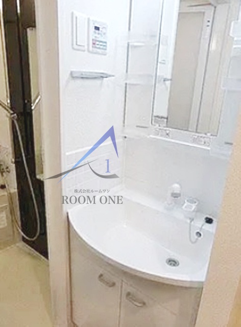 洗面設備　洗面台です。