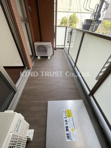 バルコニー　外からの目が気にならないバルコニーで洗濯物が干せます