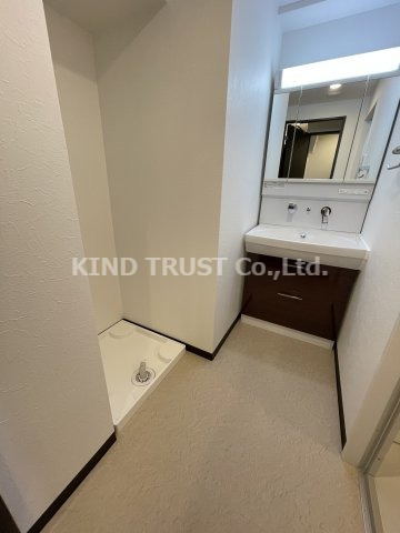 洗面設備　広い洗面スペース