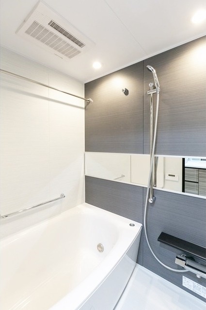 バス・シャワールーム　日々の疲れを癒すお風呂です♪