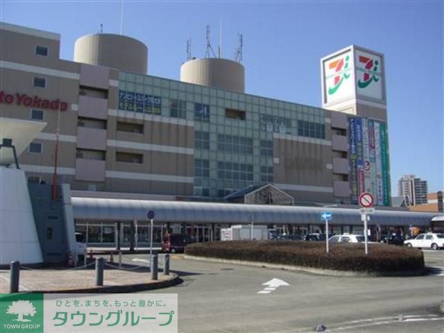 コンビニ　イトーヨーカドー南大沢（コンビニ）まで680m