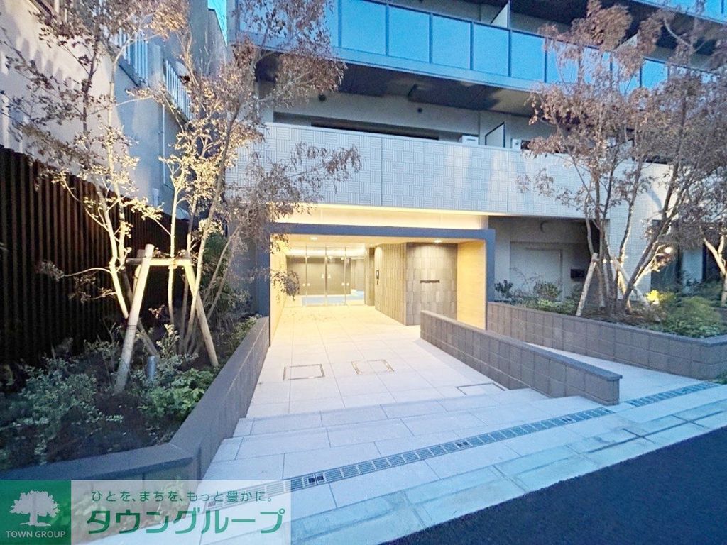 エントランス　部屋探しは株式会社　タウンハウジング　までお気軽にお問合せ…