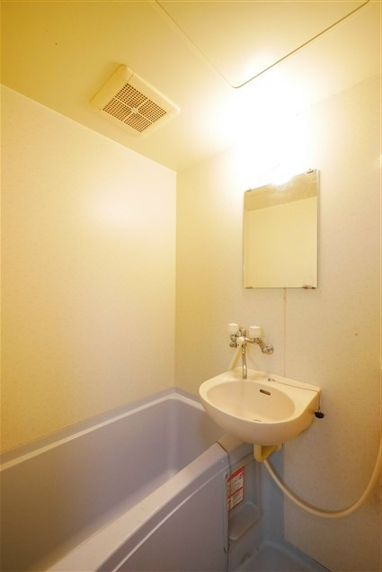 バス・シャワールーム　同仕様参考写真