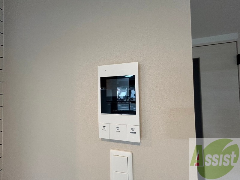 セキュリティ　ＴＶモニター付インターホンです。来客者の顔が見えるので安心！