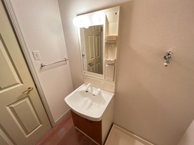 洗面設備　洗髪洗面化粧台