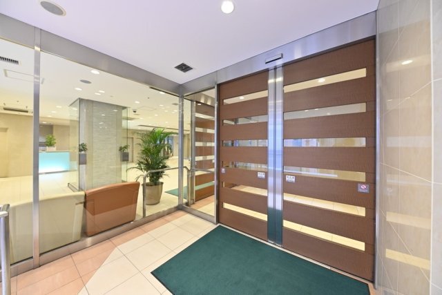 エントランス　エントランス