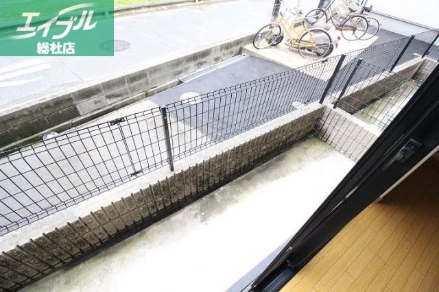 バルコニー　バルコニー