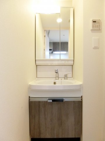 洗面設備　詳細は、RISUMO江坂本店→06-6155-7137まで♪