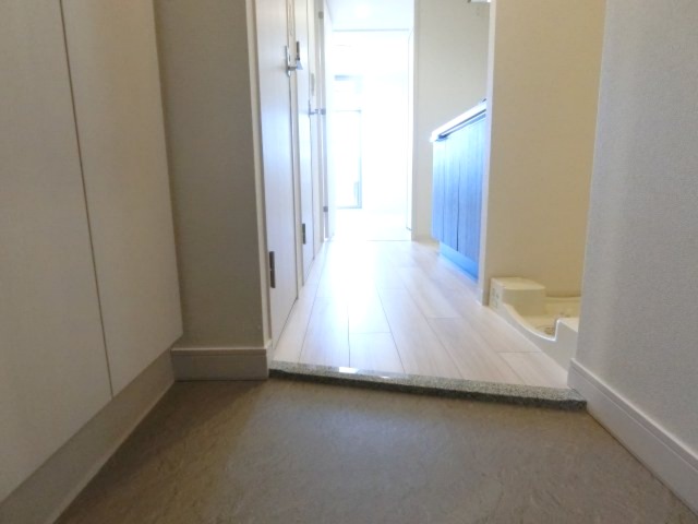 玄関　詳細は、RISUMO江坂本店→06-6155-7137まで♪