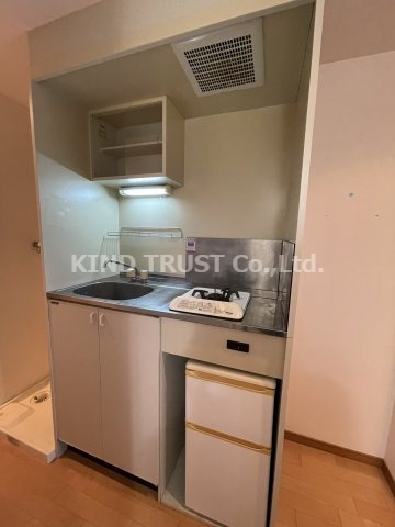 キッチン　コンパクトなキッチンで掃除もラクラク