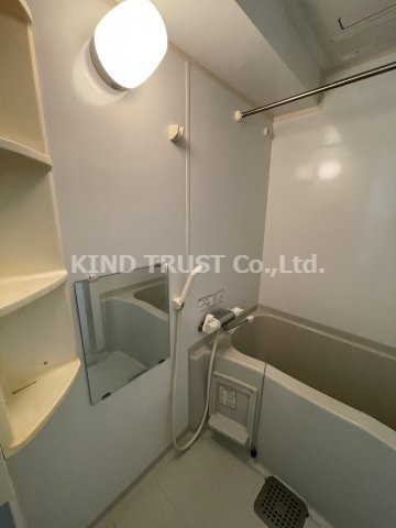 バス・シャワールーム　お風呂で日々の疲れを落としましょう