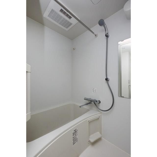 バス・シャワールーム　※別部屋参考写真