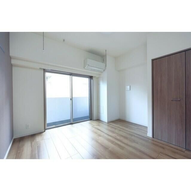 居室・リビング　※別部屋参考写真