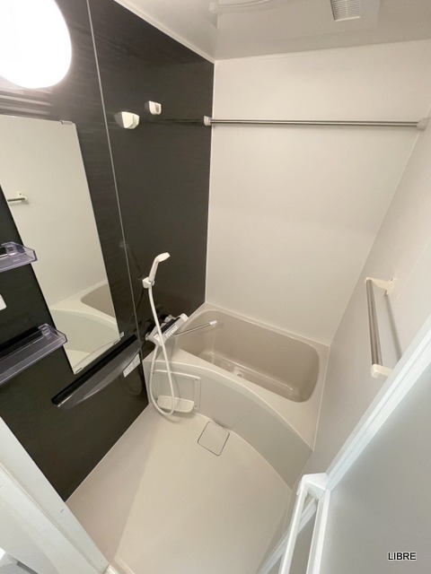 バス・シャワールーム　同室タイプイメージ写真