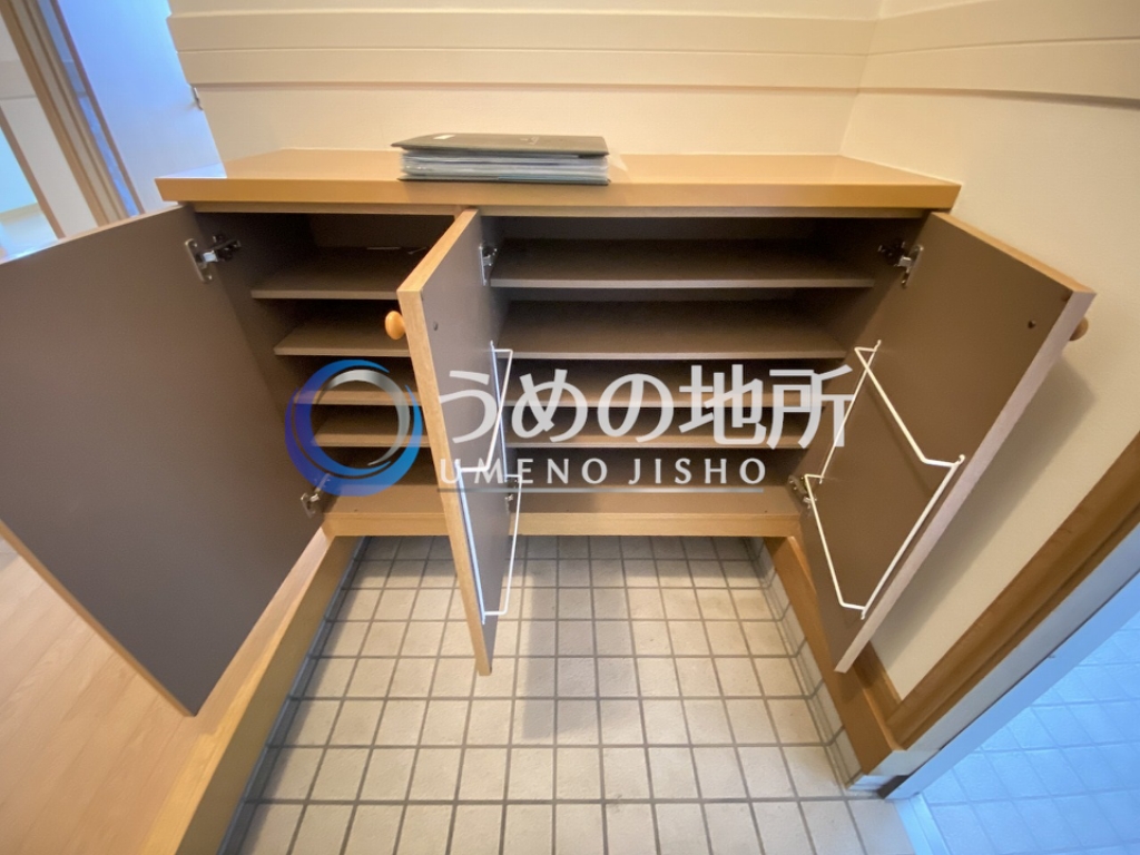 収納　靴箱